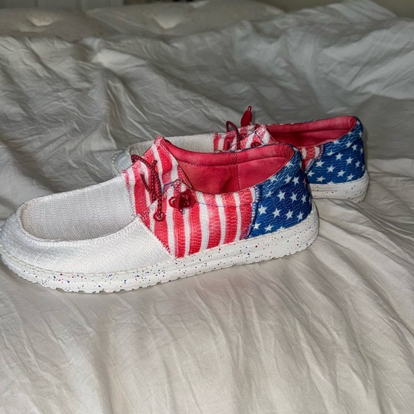 Women’s Hey Dudes - Picture 1 of 6